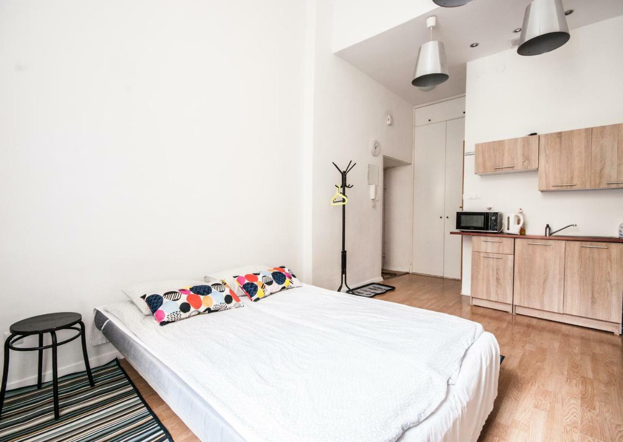 Apartment In The Center Of Варшава Экстерьер фото