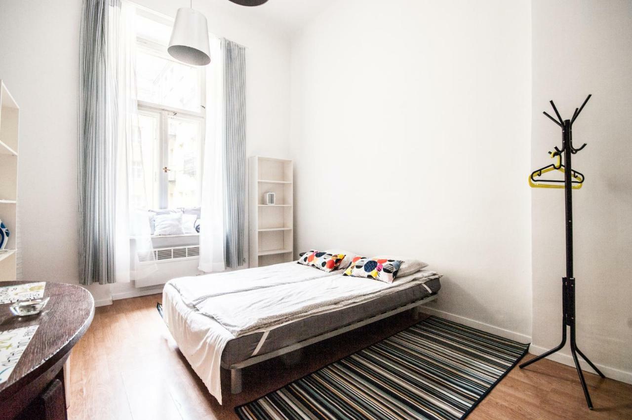 Apartment In The Center Of Варшава Экстерьер фото